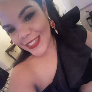 Meet your Posher, Mirtha